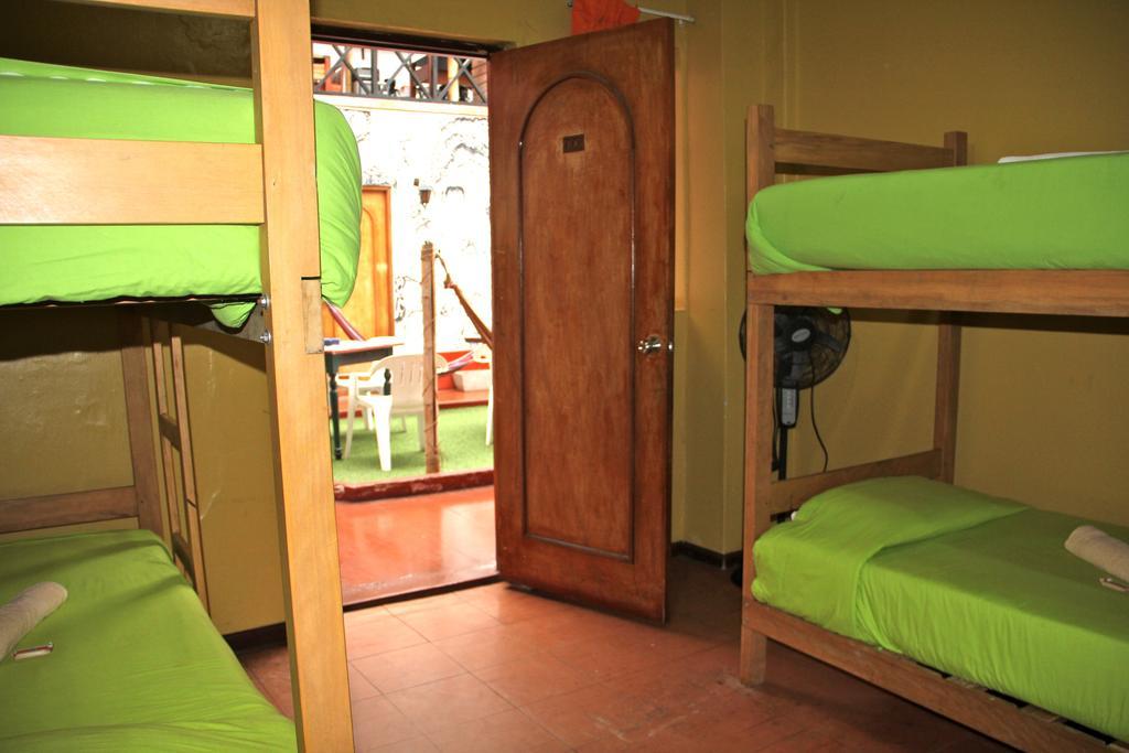 The House Project Backpackers Lima Zimmer foto